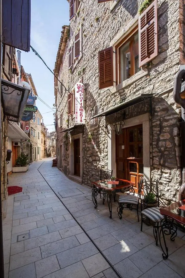 Maison d'hôtes Old Town Apartments In Umag