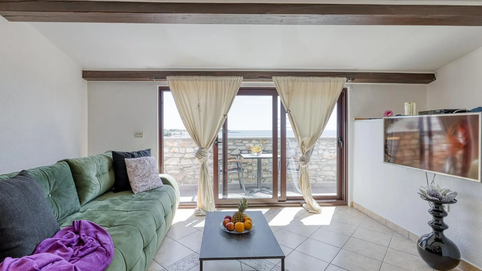 Old Town Apartments In Umag Maison d'hôtes